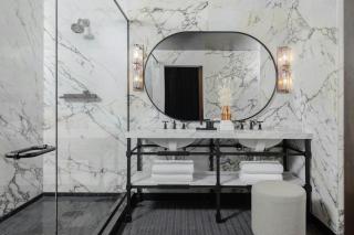 Surety Hotel, Autograph Collection - 1