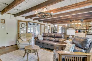 Lake Wateree Retreat: Dock & Screened Porch! - 4