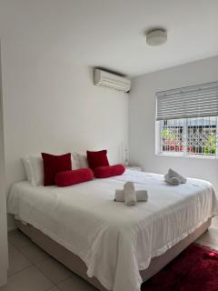 DURBAN BEACH HOLIDAY HOME - 0