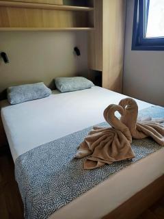 Cosy Mobile Home - 9