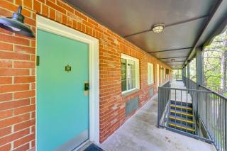 1 Mi to Dtwn! Eureka Springs Studio, Shared Patio - 8