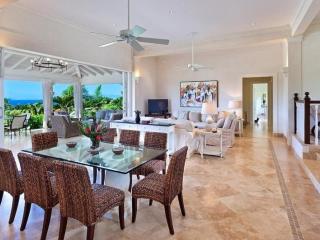 Luxury 4BR Oasis - Private Pool & Beach Access - 1