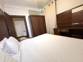 Lamar House Serviced Apartments 2 - 8