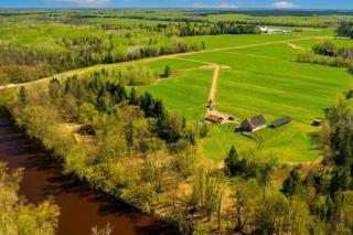 80-Acre Riverside Cabin - 7