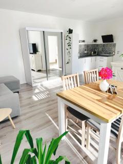 BRIGHT Apartment priamo v centre Michaloviec - 3 - 7