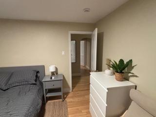 Modern 3 Bedroom with Parking in Boston - 5