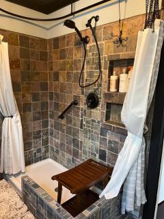 Historic Coastal Cottage 3 Bedroom in Coquille - 5