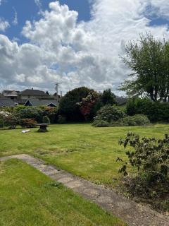 Historic Coastal Cottage 3 Bedroom in Coquille - 3
