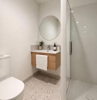 Stylish 2BR Retreat Near The Remarkables, Sleeps 5, 10 Mins from Airport - 3