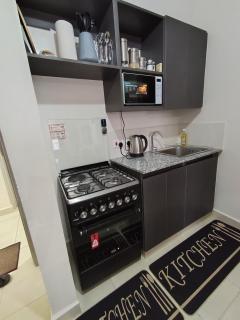 The urban nook One bedroom apartment at 237 Garden city - 8