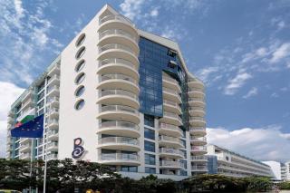 Sea Breeze - First Line Sea View Apartment Golden Sands - 1