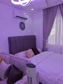 Modern Studio • Central Surulere • WiFi, TV &AC - 6