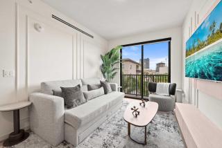 The Avenue Coral Gables Luxury 2BR by Palermo Home Miami - 5