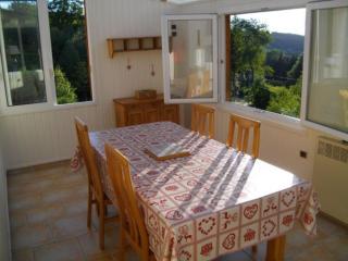 Pavillon au calme avec cheminée près de Gérardmer, Wi-Fi, terrasses et garage - FR-1-589-75 - 8