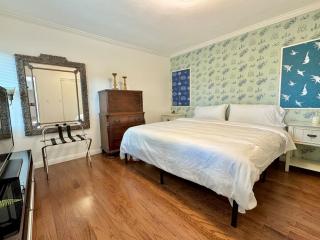Prime West Los Angeles 4 Bedroom 2 Bathroom House - 1