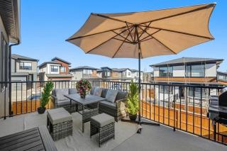 Calgary Gem and Stylish Home with Patio and AC - 4