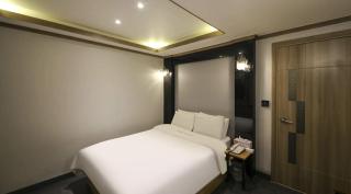 Daejeon Yuseong Hotel Cannes - 9