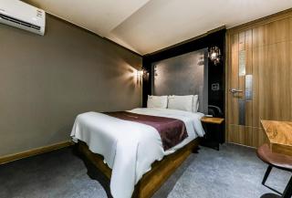 Daejeon Yuseong Hotel Cannes - 2