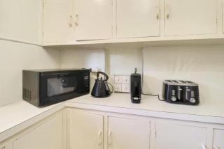 Classic 2BR Home near Beach & CBD, Mibnb - 4
