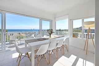 Perfect Location Walk To Beach And Sea Views - Cape Town - 6