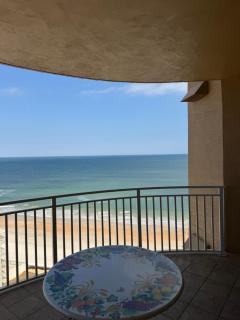 Ocean Front Escape Beach Pool Resort - 7