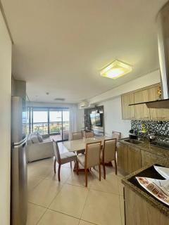 Modern Beach Apartment Fast Wi-Fi - 3