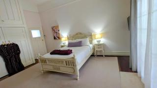 The Merredin Treasury, Heritage House, sleeps 9 - 9