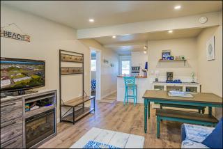 Hear the Surf at Pacific Surf Condo - Unit B - 8
