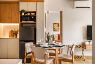Family 2BR in Laguna Golf View Skypark Pool - 1