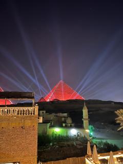 Karnak Jacuzzi pyramids view - 2