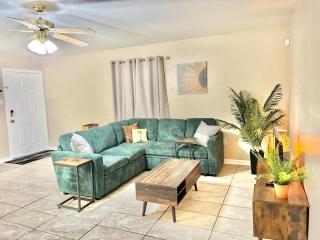 The Gumbo Getaway near Downtown Houma and NOLA - 0