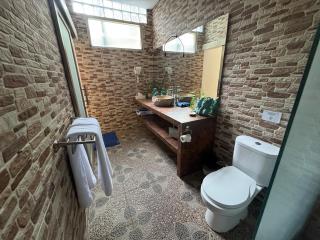 Villa Lelipi, 5 bed, 5 bathroom 5min walk to beach - 3