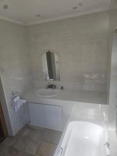 The Escape Pod - Luxurious, Spacious Family Home - 1