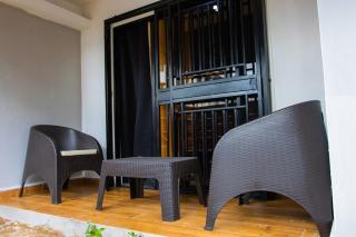 3 Bedroom Apartment Near Airport Fast WiFi Air Conditioning - 7