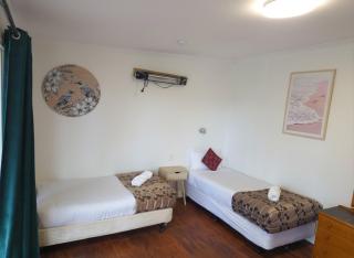 Golden Aura Suites - 4