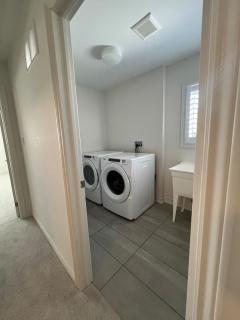 The Serene Stay, Lindsay - 6
