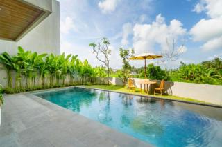 Aneska Comfortable 5 BR Private Pool Villa - 0