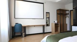Green Tree Inn Express Inner Mongolia Ulan Qab High-Speed Railway Station - 3