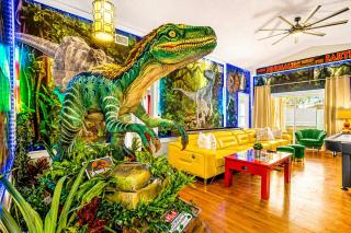 1st Animatronic Dinosaur Villa - 0