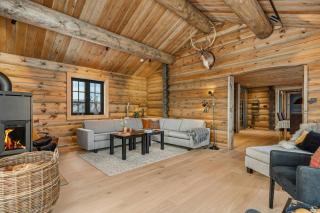 Hand-Crafted Cabin In Evardalen Near Hovden - 2