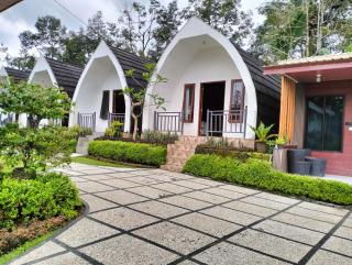 Belvilla near Kembengan Sari Waterpark formerly Liberty Guesthouse Village - 9