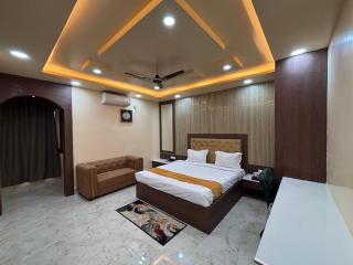 S K Tower Hotels - 3