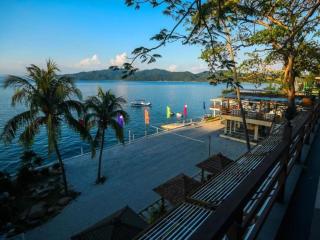 Anilao Awari Bay Resort - 6