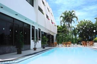 Bangsaen Villa Hotel - 8