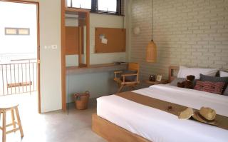 Yellow Moon Hotel - 6