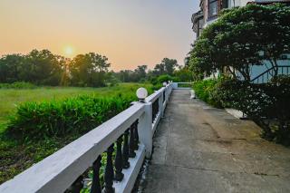 9BHK EMERALD ESTATE RETREAT by GRStays - 8