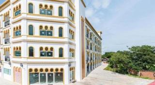 Oasis Hiso Hotel - 1