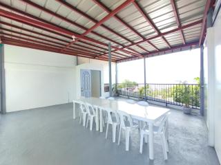 Hiview Transient House - 1