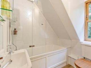 Gardeners Cottage - 2