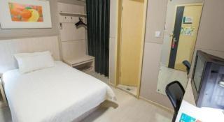 Jinjiang Inn Shanghai Baoshan Shengqiao - 1